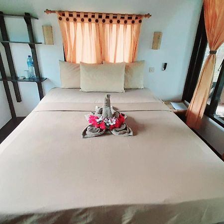 Ana Warung & Bungalows Gili Meno Exterior photo
